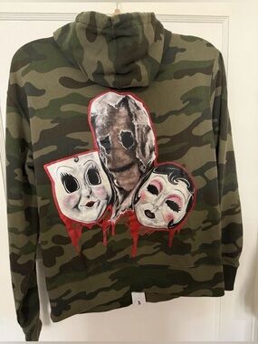 Small Town Weirdo The Strangers Graphic Camo Hoodie Horror Movie Women’s Sz S